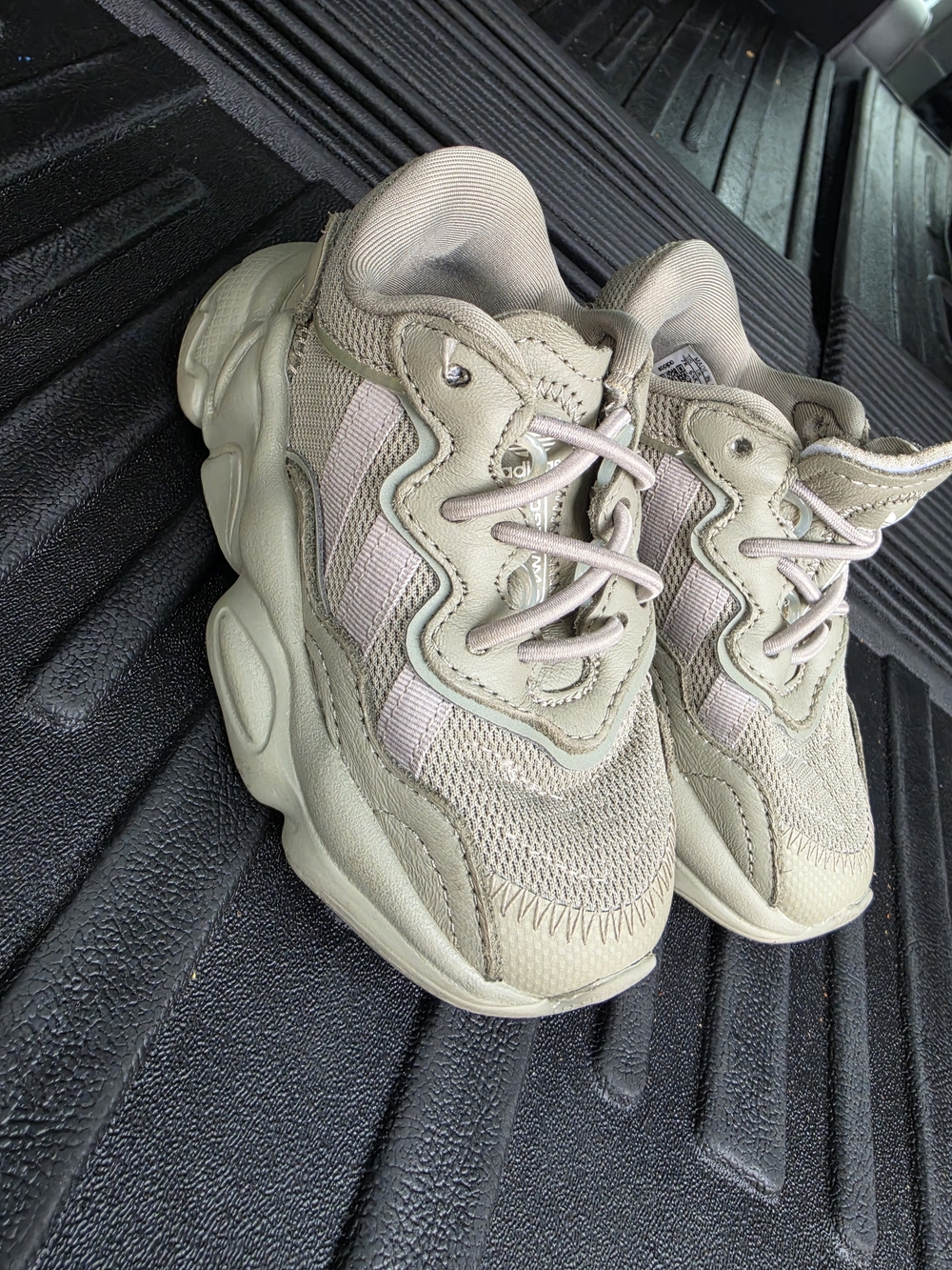 Adidas ortholite Kids Sneakers in Beige/Tan
